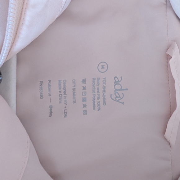 ADAY City Summits Vest - Cream - Size Medium - Picture 9 of 9